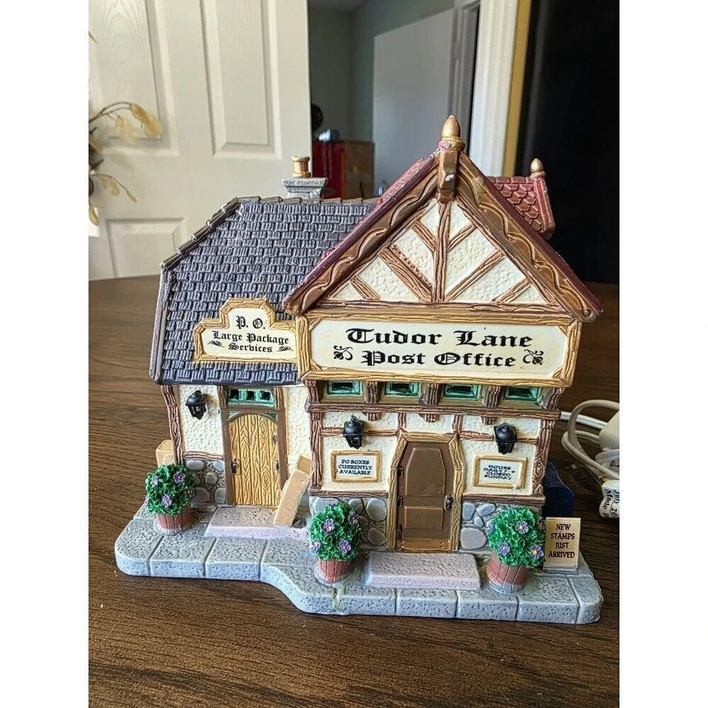 Lemax 2013 Tudor Lane Post Office Caddington Village #35519 Stamps Mail Box Rare